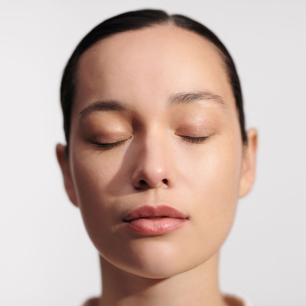 Péče o citlivou pokožku očního okolí